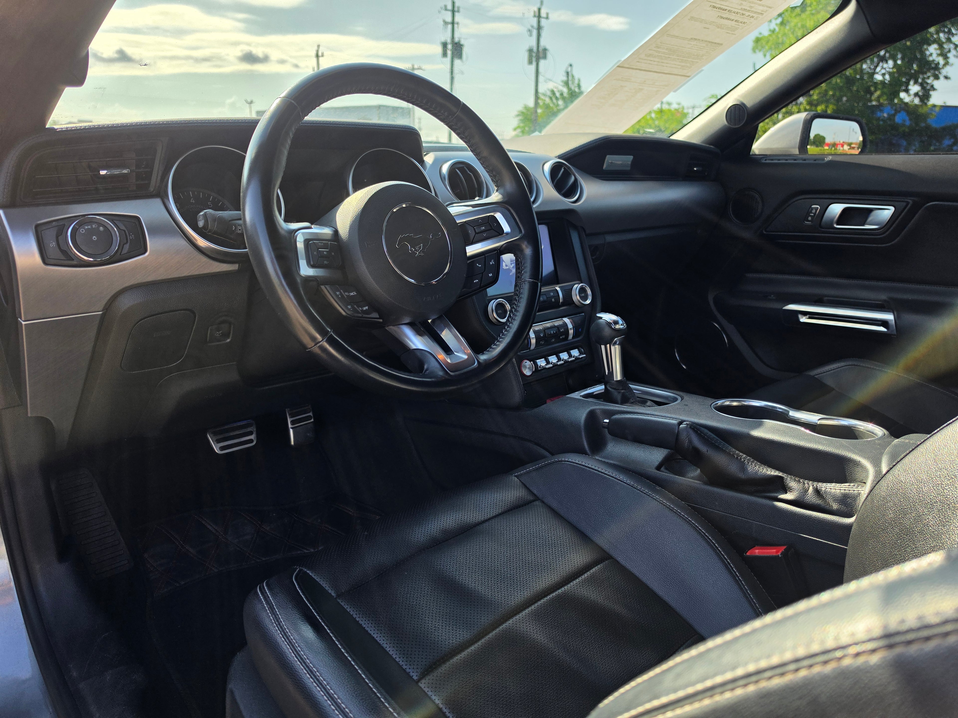 2022 Ford Mustang V6, 22k miles