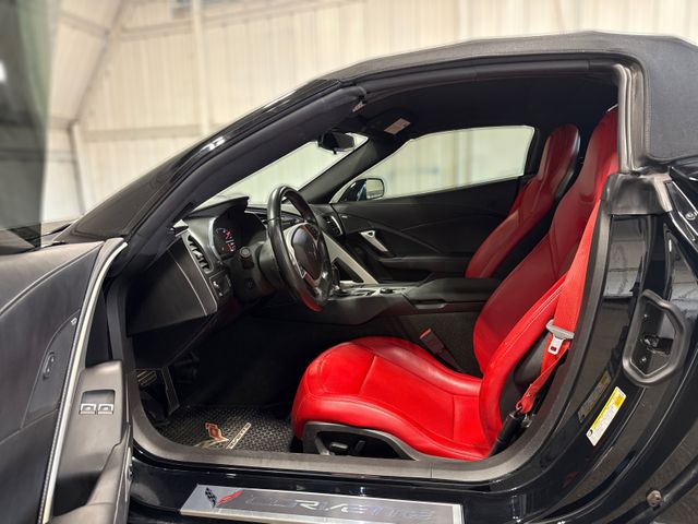 2018 Chevrolet CORVETTE
STINGRAY 1LT, 25k miles