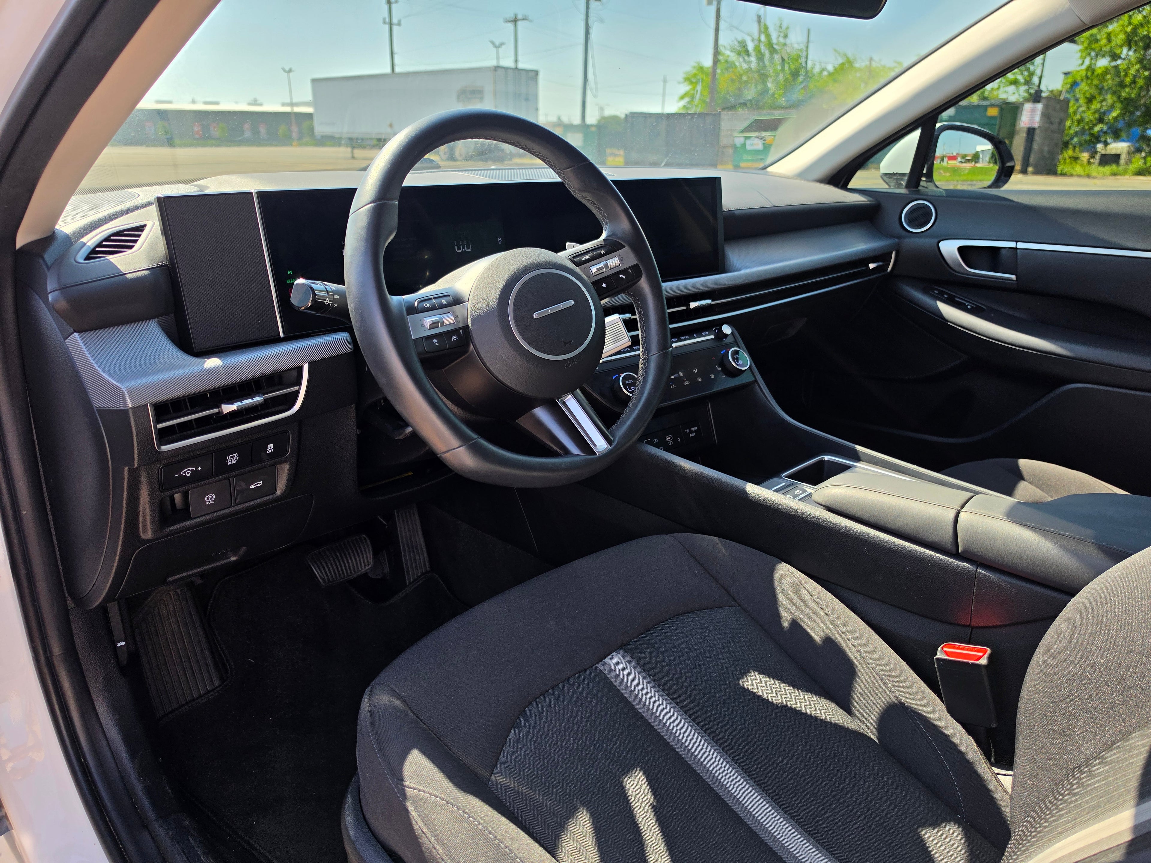 2024 Hyundai Sonata Hybrid, 32k miles