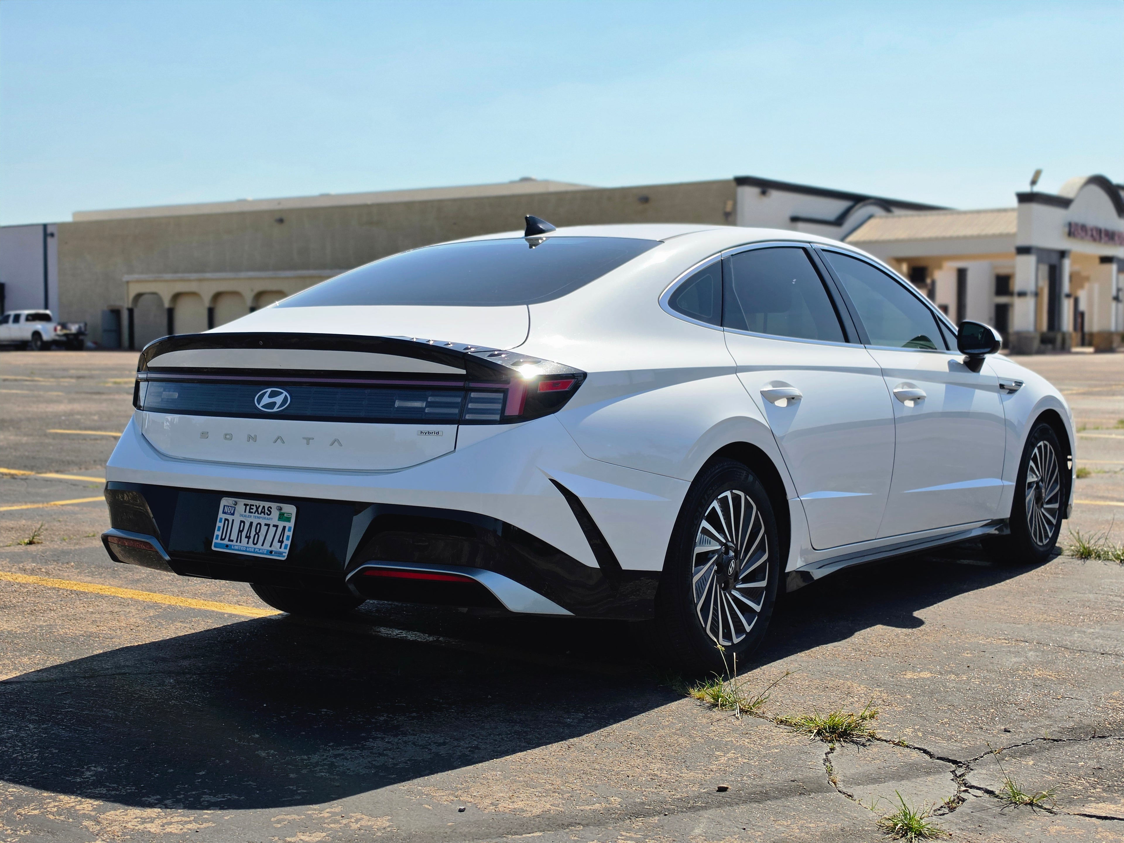 2024 Hyundai Sonata Hybrid, 32k miles