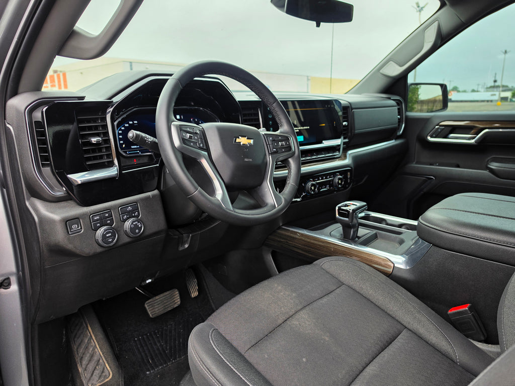 2023 Chevrolet Silverado LT, 72k miles